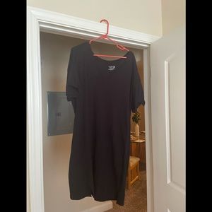 Short sleeved black t-shirt dress